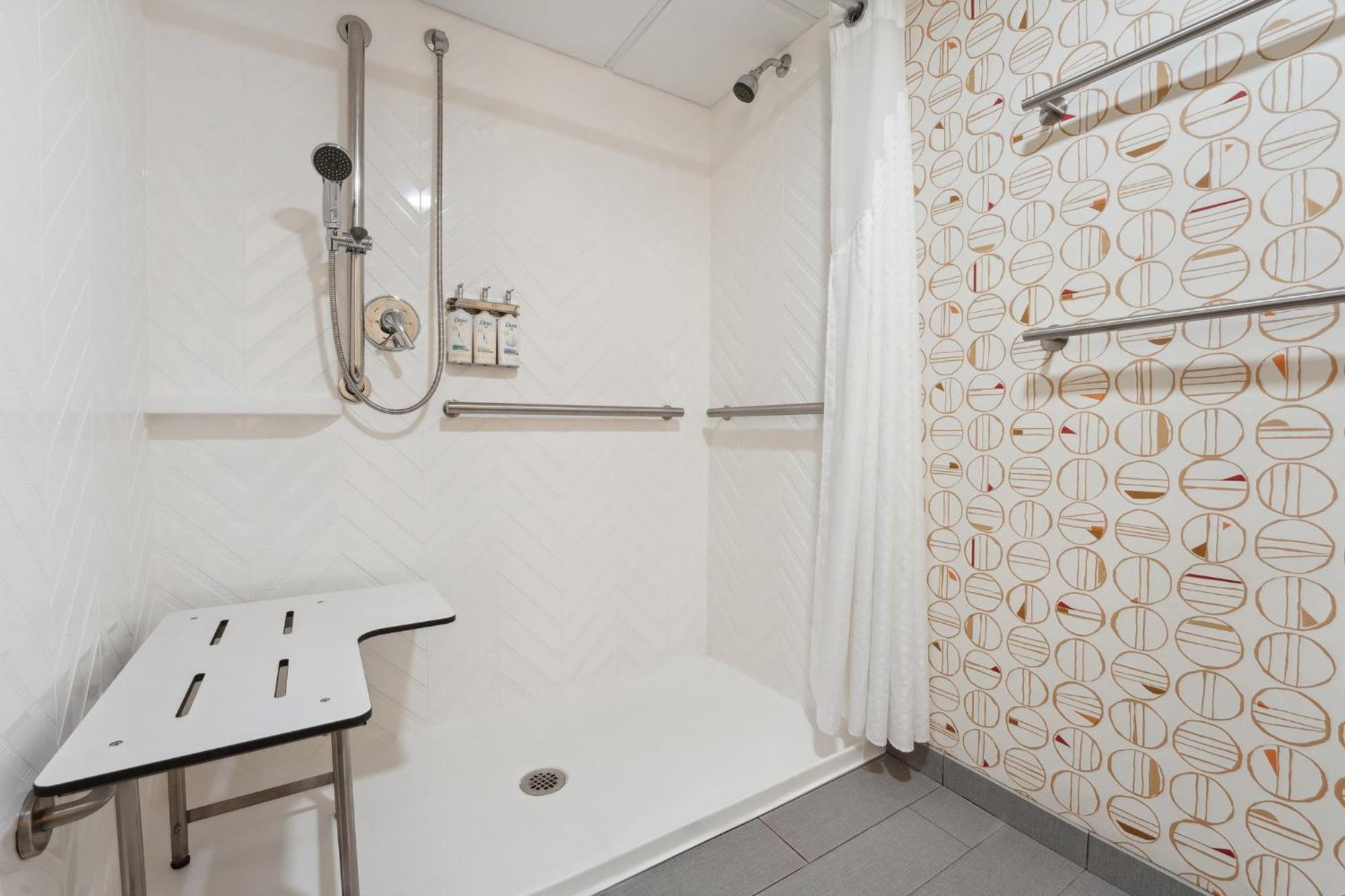Holiday Inn Portsmouth By Ihg Ngoại thất bức ảnh