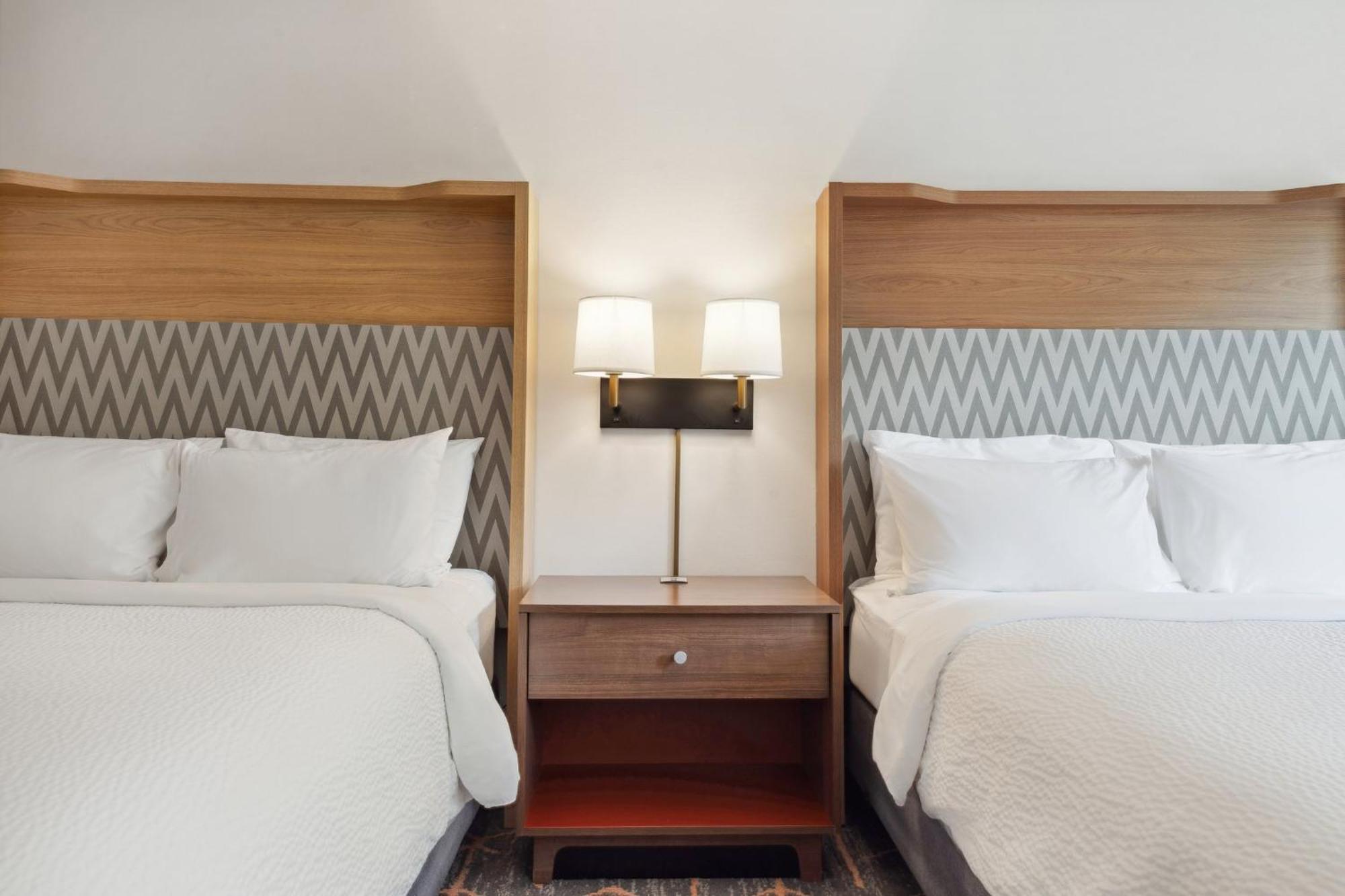 Holiday Inn Portsmouth By Ihg Ngoại thất bức ảnh