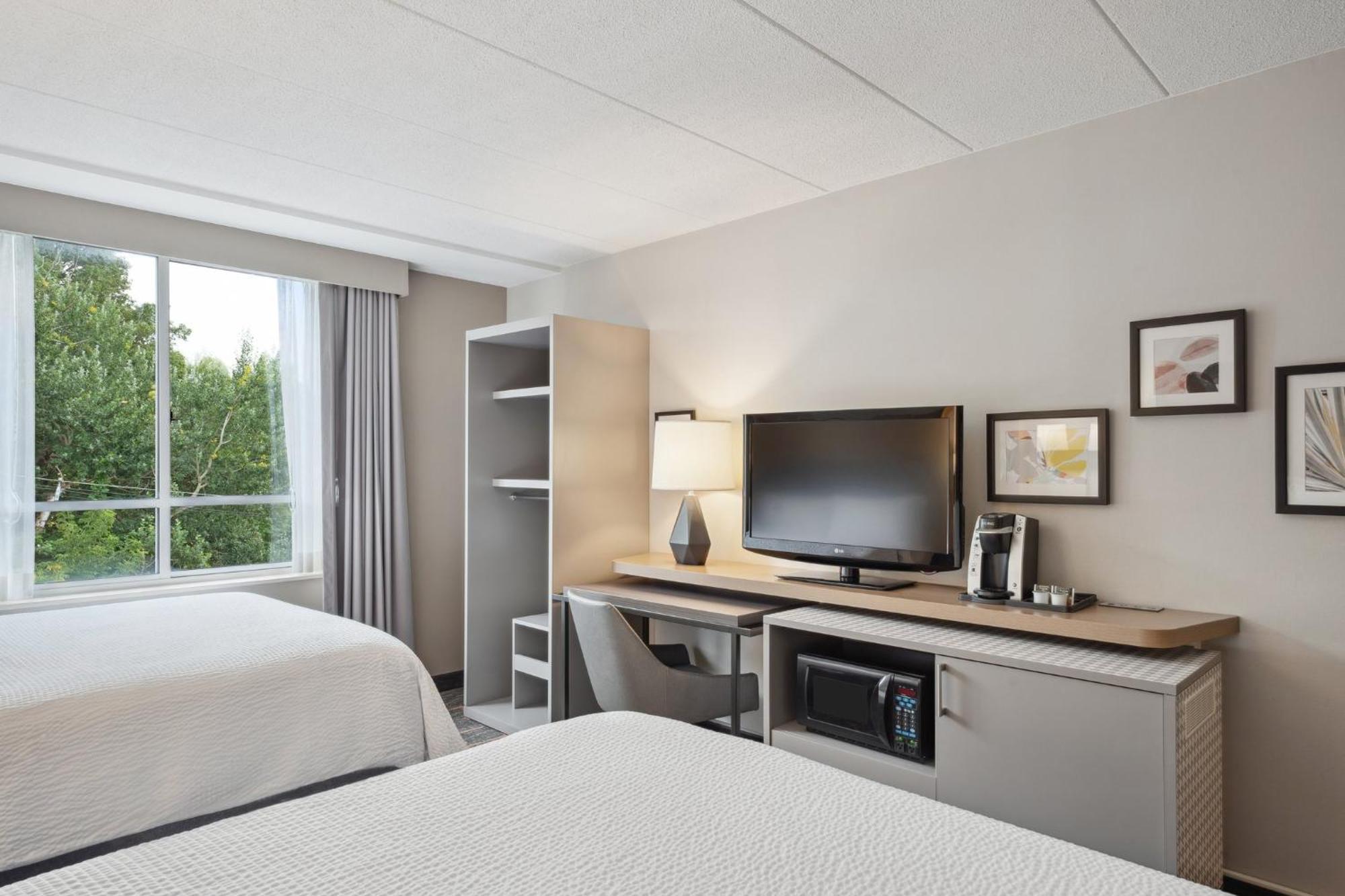 Holiday Inn Portsmouth By Ihg Ngoại thất bức ảnh