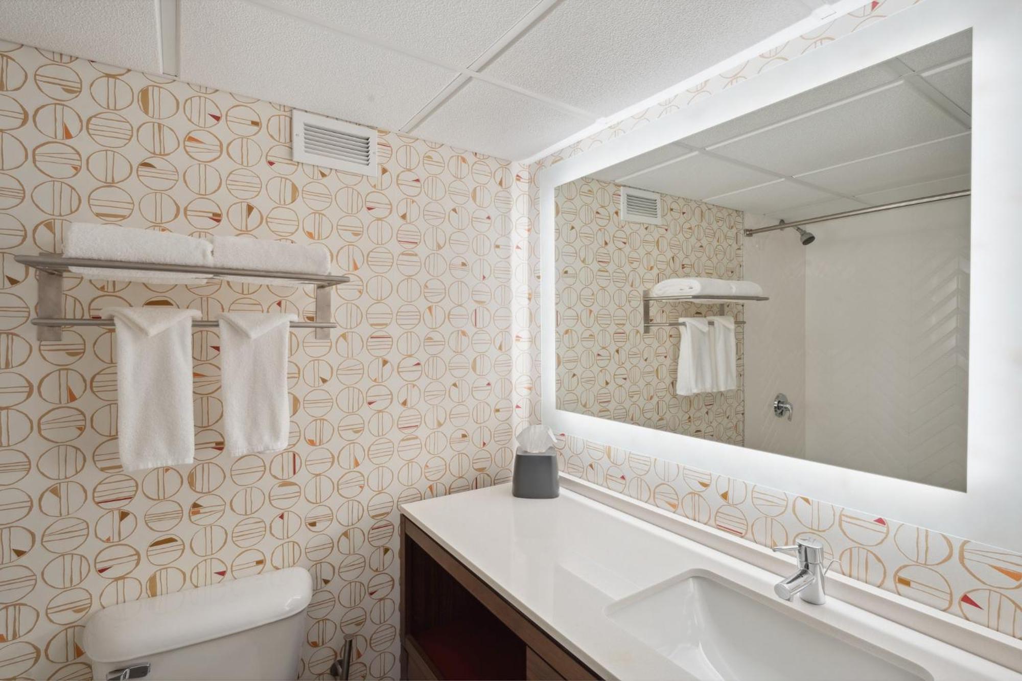 Holiday Inn Portsmouth By Ihg Ngoại thất bức ảnh